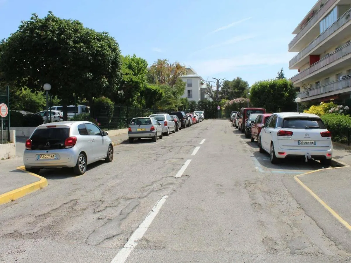 Apartment Studio Cosy Avec Terrasse Et Parking, A 30M De La Mer, Cagnes-Sur-Mer - Fr-1-252A-56