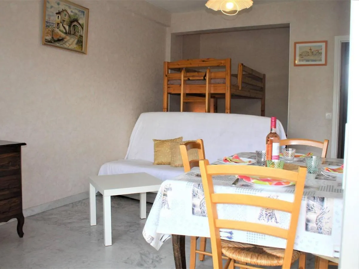 Studio Cosy Avec Terrasse Et Parking, A 30M De La Mer, Cagnes-Sur-Mer - Fr-1-252A-56 Apartment